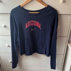 NWOT UNIVERSITY OF ARIZONA NIKE LOOSE TEE CROPPED LONG SLEEVE